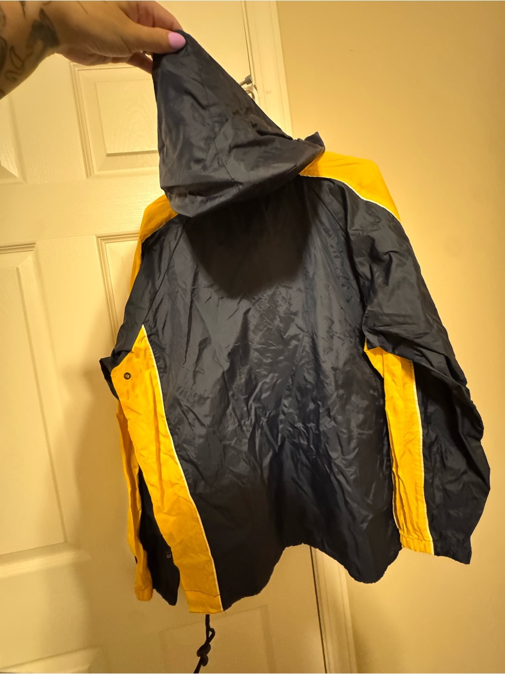 GAP Navy and Yellow Men's Hooded Anorak Rain Jacket - Picture 3 of 5